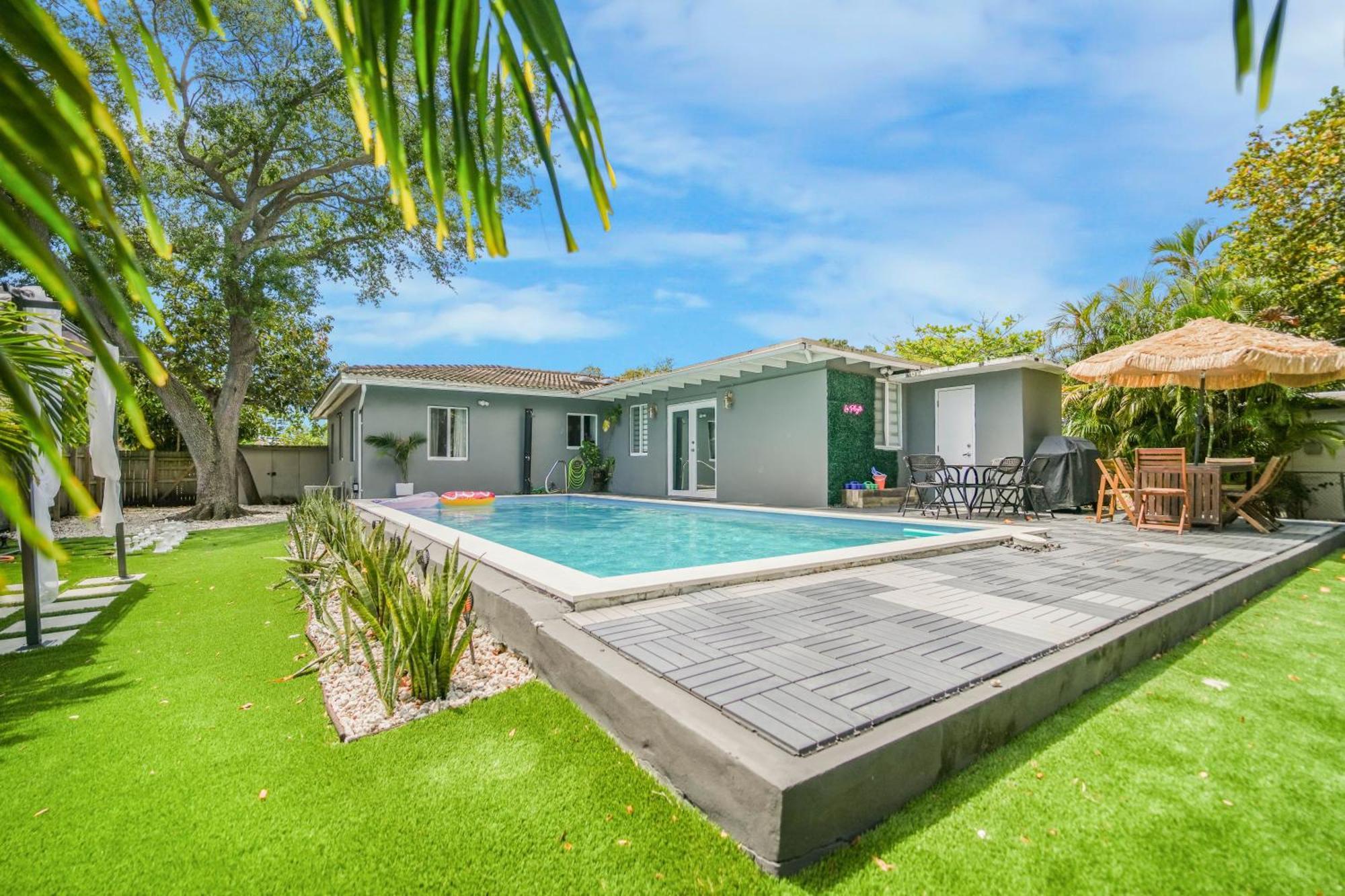 La Playita 4-br Heated Pool 16 Guests Villa *